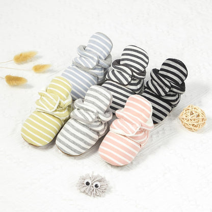 Baby Unisex Booties Warm Fleece Winter Stay on Infant Slipper Socks Boys Girls Soft Non Slip Sole Newborn First Walkers Ankle Crib Shoes